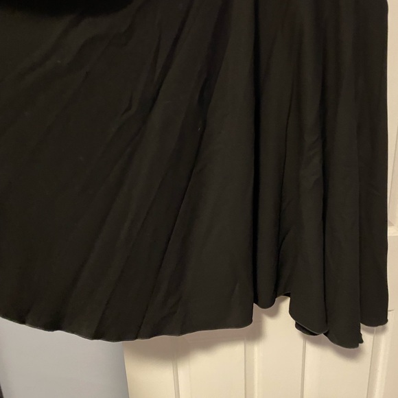 Black circle midi-length skirt - Picture 3 of 4